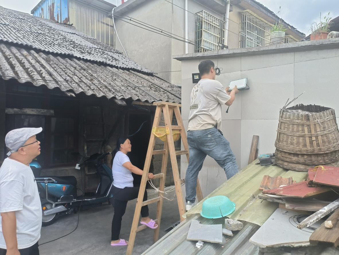 井城街道：为民服务践初心 盏盏路灯暖心房